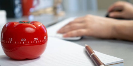 Domina el Foco: La Técnica Pomodoro y Cómo Adaptarla a Tu Día a Día (Apps Incluidas)